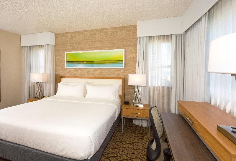 Holiday Inn Miami Beach-Oceanfront 4