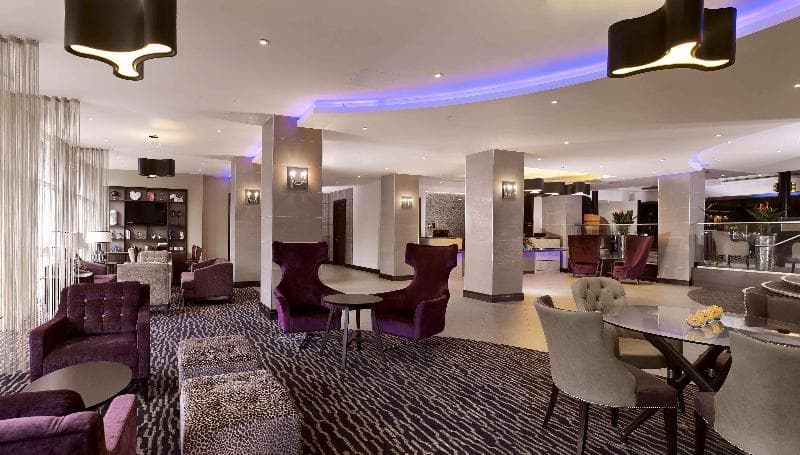 DoubleTree by Hilton Hotel Woking 4