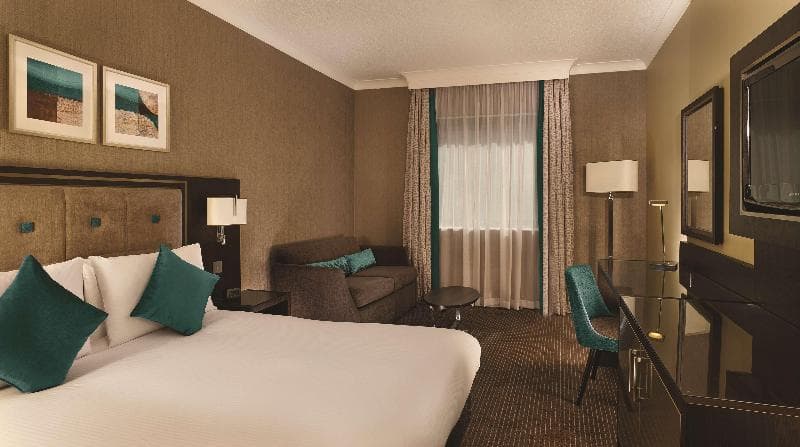 DoubleTree by Hilton Hotel Woking 3