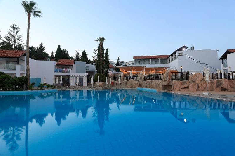 Kapetanios Aqua Resort photo 1