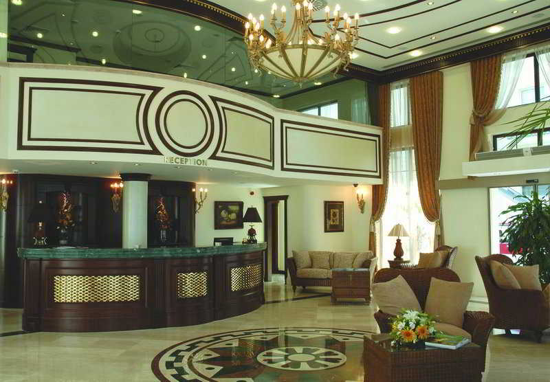Rocks Hotel & Casino 4