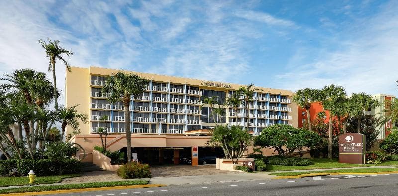 DoubleTree Beach Resort by Hilton Tampa Bay - North Redingto photo 1