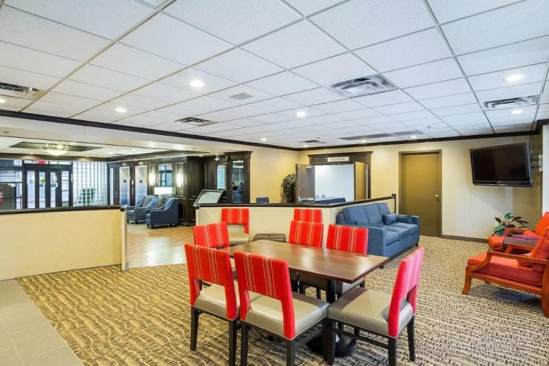 Comfort Inn Downtown 4