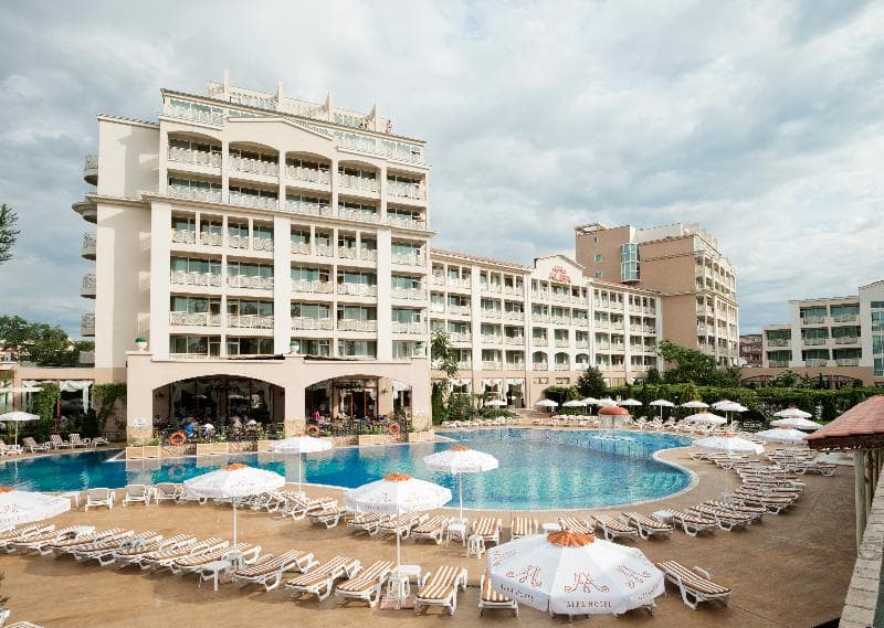 Alba Hotel 5