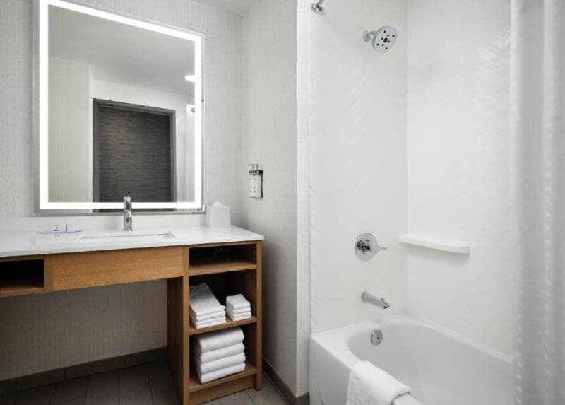 Holiday Inn Cincinnati - Liberty Way 3