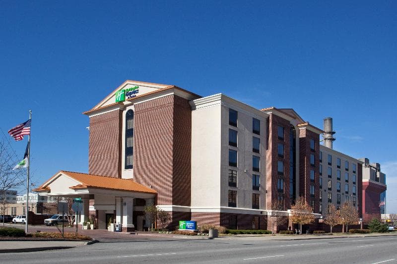 Holiday Inn Express & Suites Indianapolis Downtown Convention Center Area 2