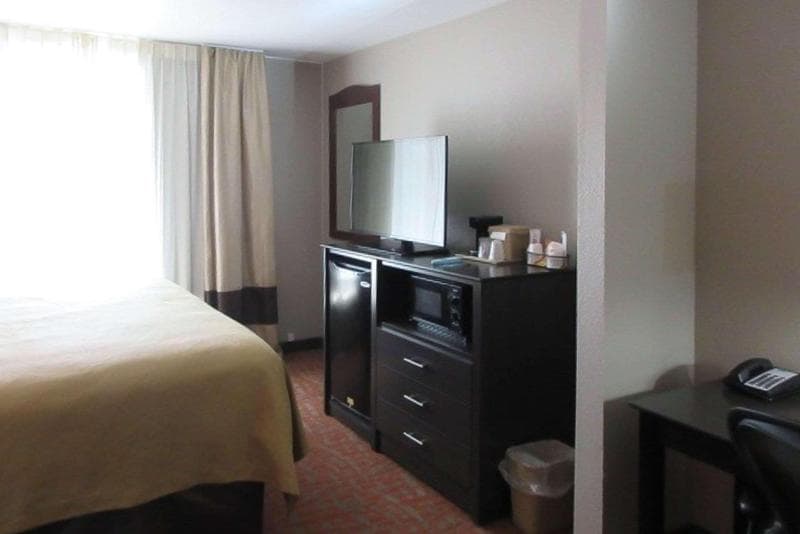 Quality Inn And Suites Yosemite 5