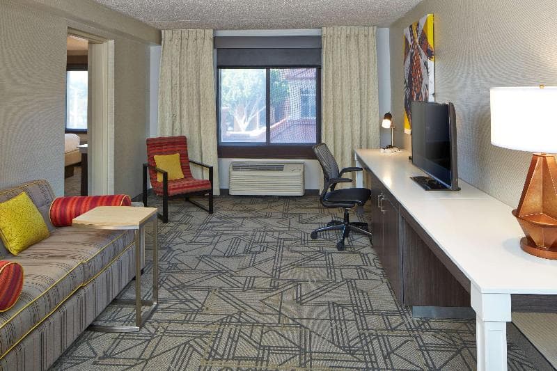 Hilton Garden Inn Scottsdale Old Town 4