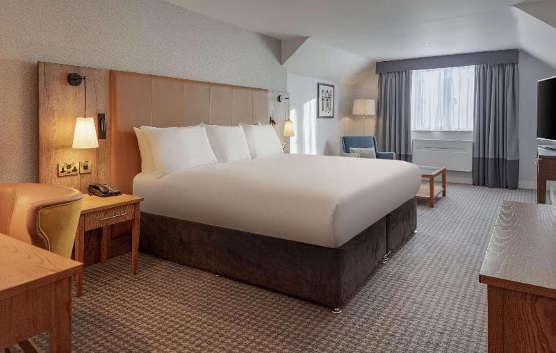 DoubleTree by Hilton Oxford Belfry 4
