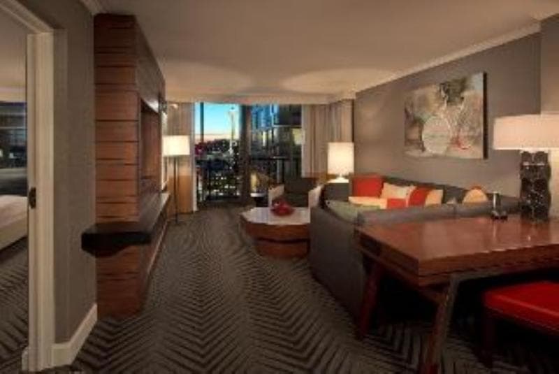 Warwick Seattle 5
