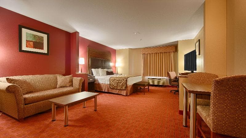 Best Western Plus Woodland Hills Hotel & Suites 4