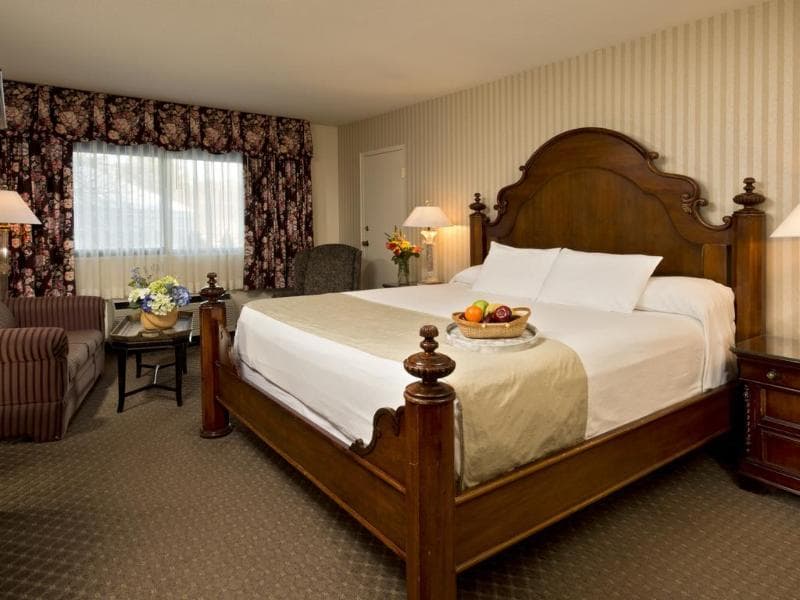 Cape Codder Resort And Spa 3