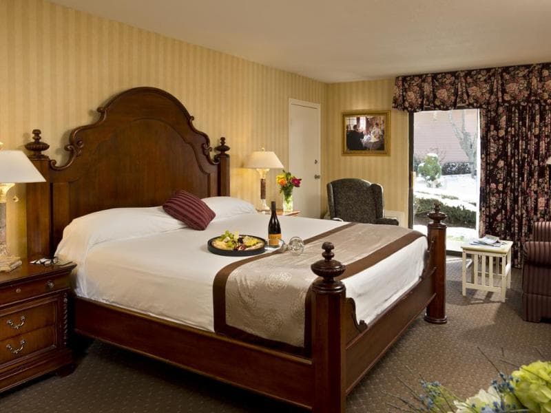 Cape Codder Resort And Spa 5