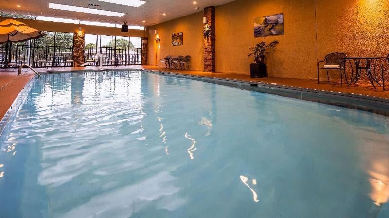 Best Western Plus Landing View Inn & Suites 5