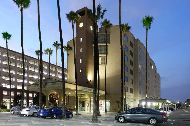 Courtyard Los Angeles LAX Century Boulevard 1
