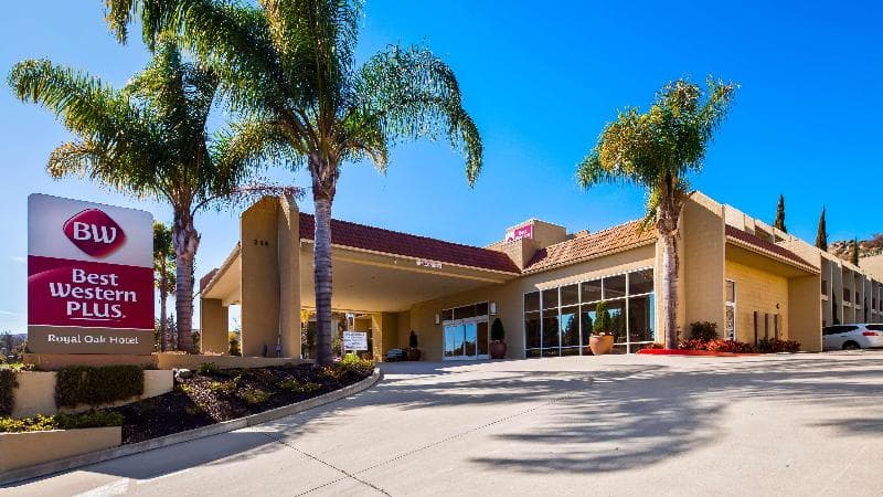 Best Western Plus Royal Oak Hotel photo 1