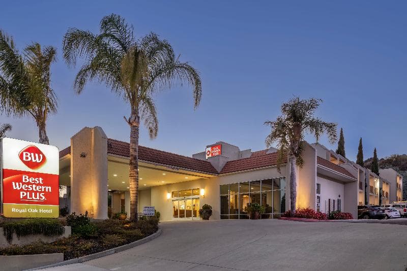 Best Western Plus Royal Oak Hotel 4