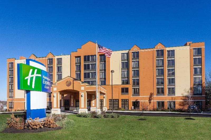 Holiday Inn Express & Suites South Portland 5