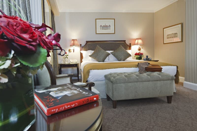 Hotel Plaza Athenee 3