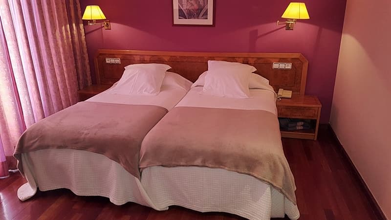 Leon Hotel Spa Paris 3