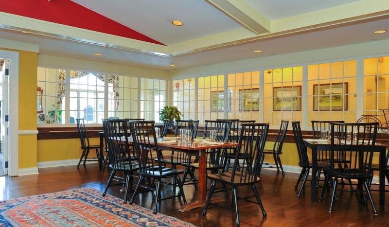 Avon Old Farms Hotel 4