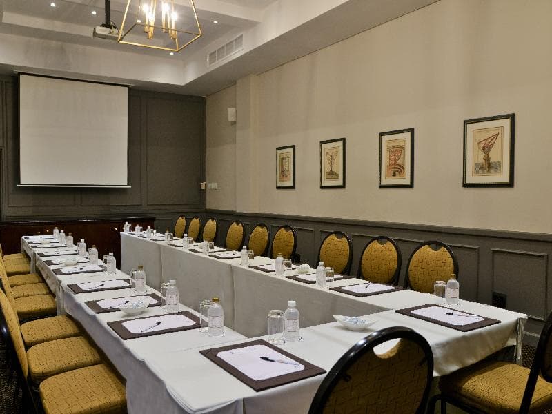 The Commodore Hotel photo 1
