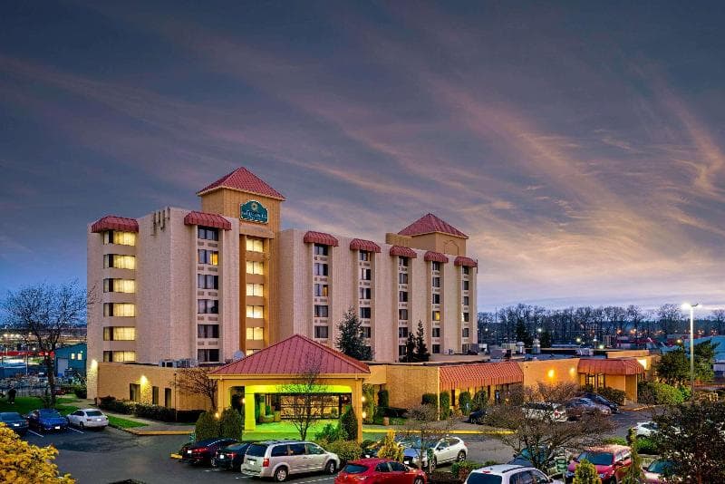La Quinta Inn & Suites by Wyndham Tacoma - Seattle 3