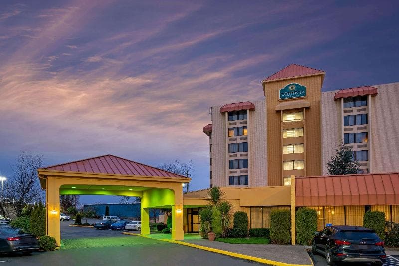 La Quinta Inn & Suites by Wyndham Tacoma - Seattle 4