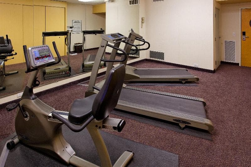 Holiday Inn Express And Suites San Antonio Rivercenter Area 2