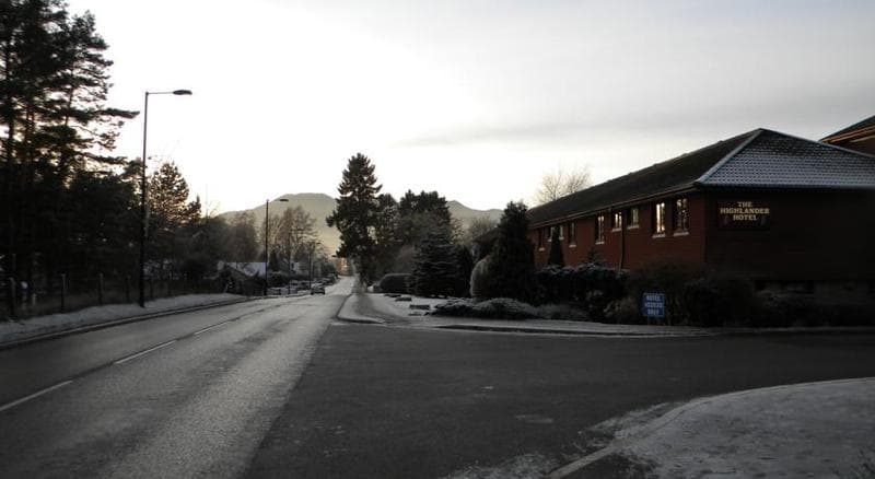 The Highlander Hotel main