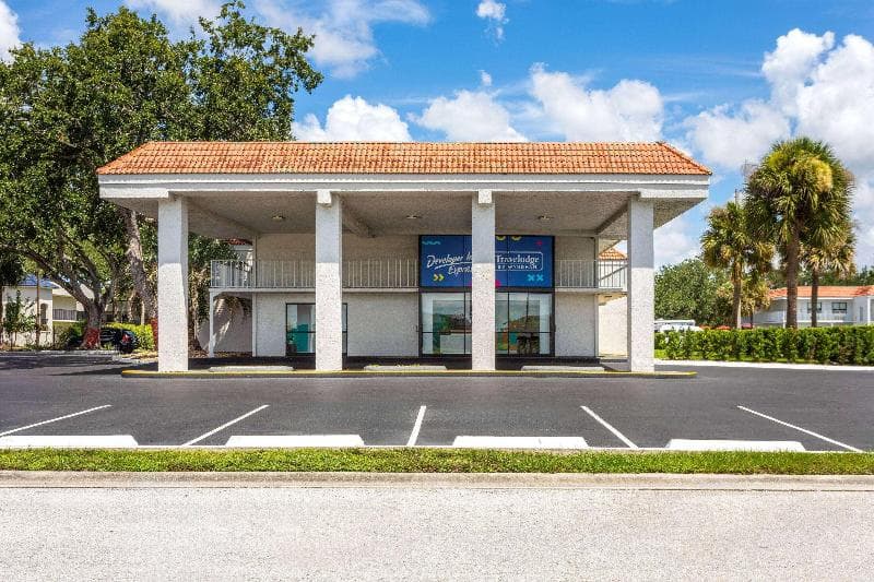 Developer Inn Express Fundamental - Travelodge 3