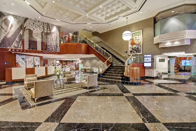 DoubleTree by Hilton Hotel Toronto Downtown 4