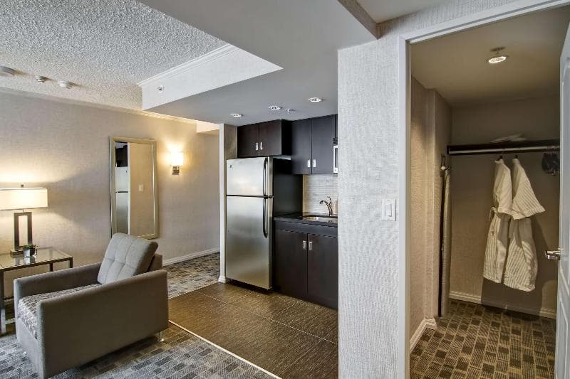 DoubleTree by Hilton Hotel Toronto Downtown 3