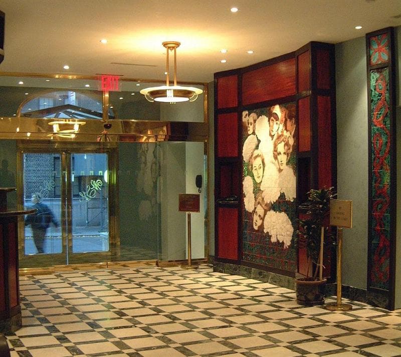Washington Square Hotel 4