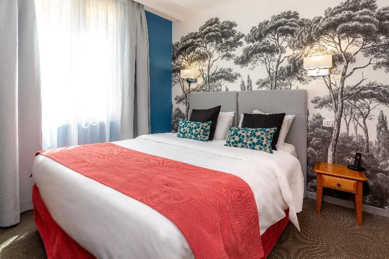 Hotel Kyriad Avignon - Palais Des Papes 2