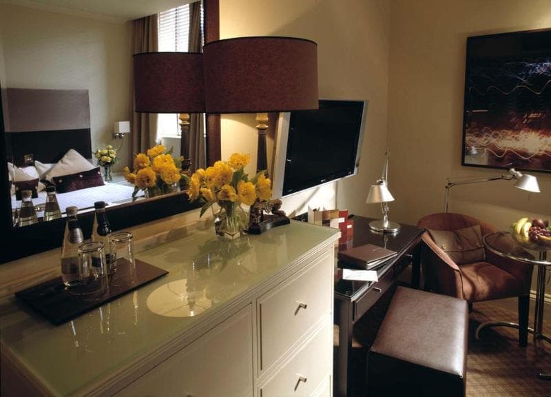 London Bridge Hotel 5