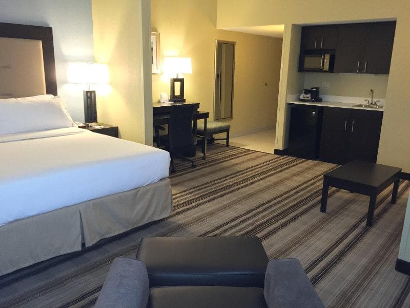 Holiday Inn Express Chicago NW - Arlington Heights 5