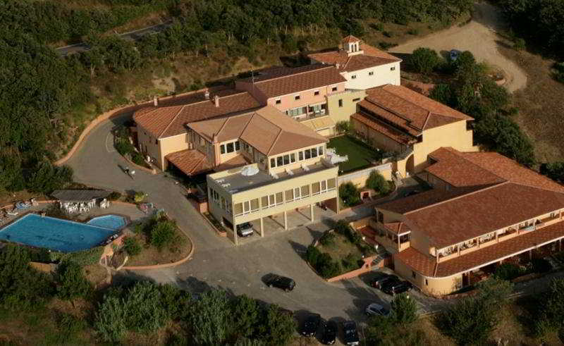 Pausania Inn 3