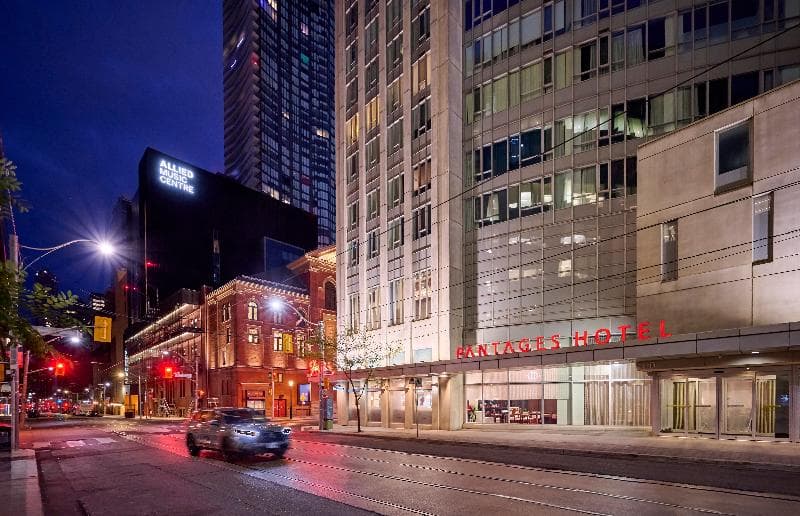 Pantages Hotel Downtown Toronto 3
