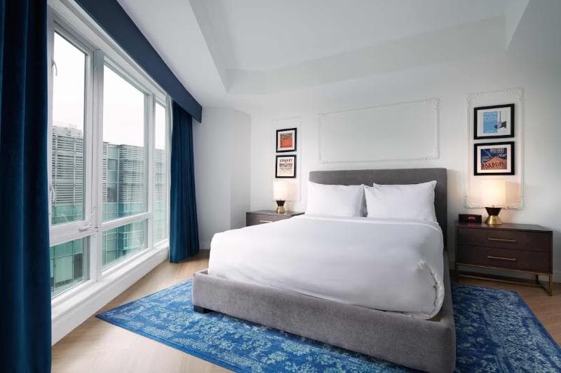 Pantages Hotel Downtown Toronto 5