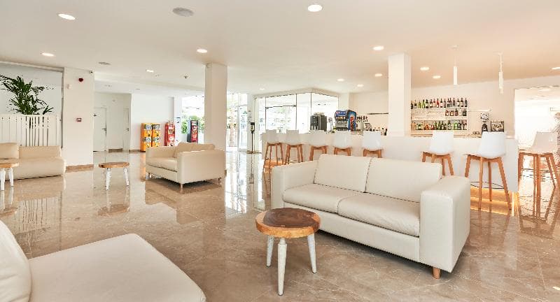Globales Cala Bona Suites 2