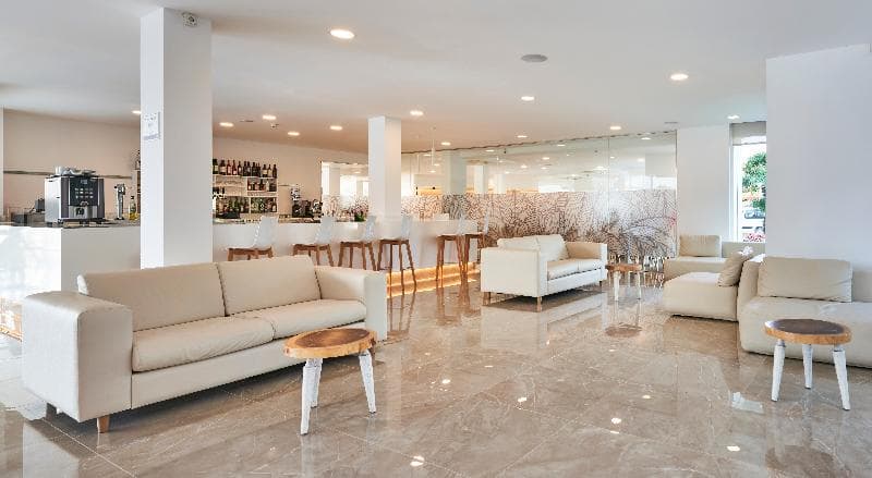 Globales Cala Bona Suites 4