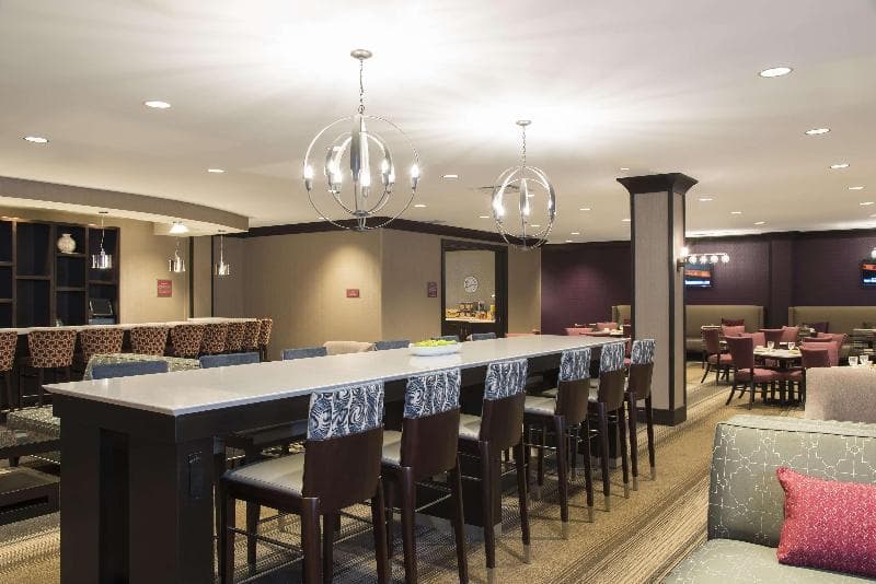 DoubleTree by Hilton Schenectady Downtown 4