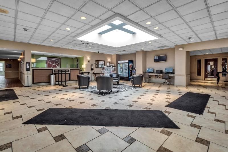 Buffalo Airport Hotel 2