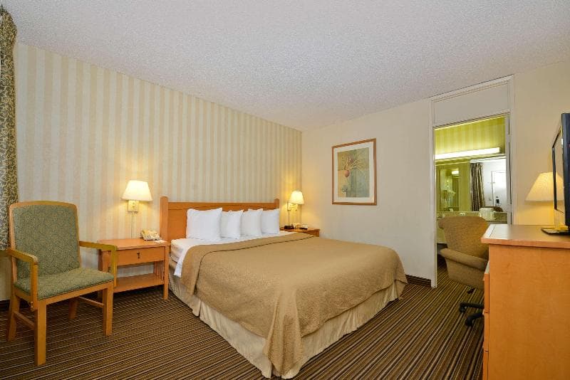 Travelodge by Wyndham Palm Springs 5