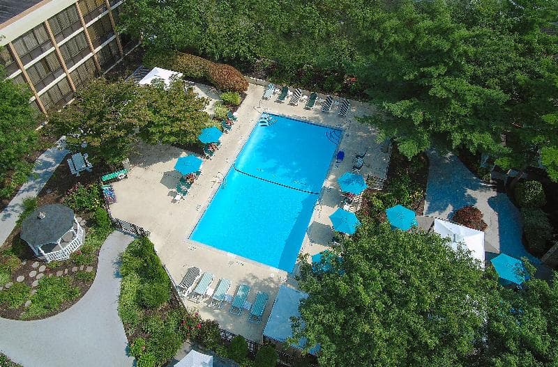Holiday Inn Westbury - Long Island photo 1