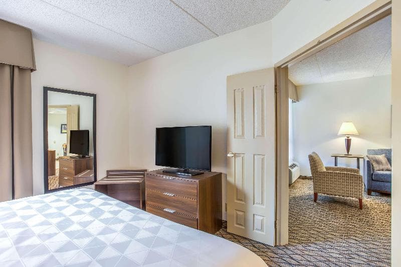Burrstone Inn, Ascend Hotel Collection 1