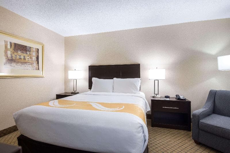 Holiday Inn Oneonta-Cooperstown Area photo 1