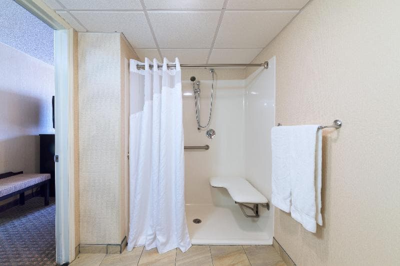 Days Inn By Wyndham Plattsburgh 4