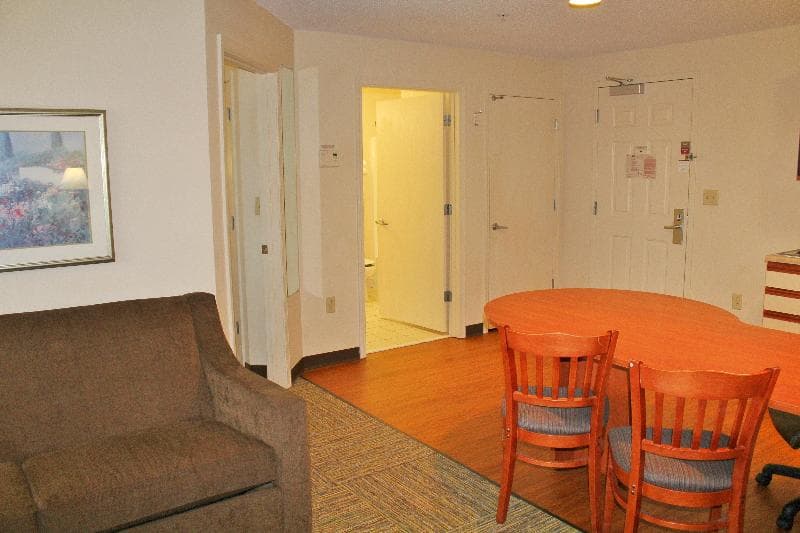 Candlewood Suites Syracuse-Airport 2